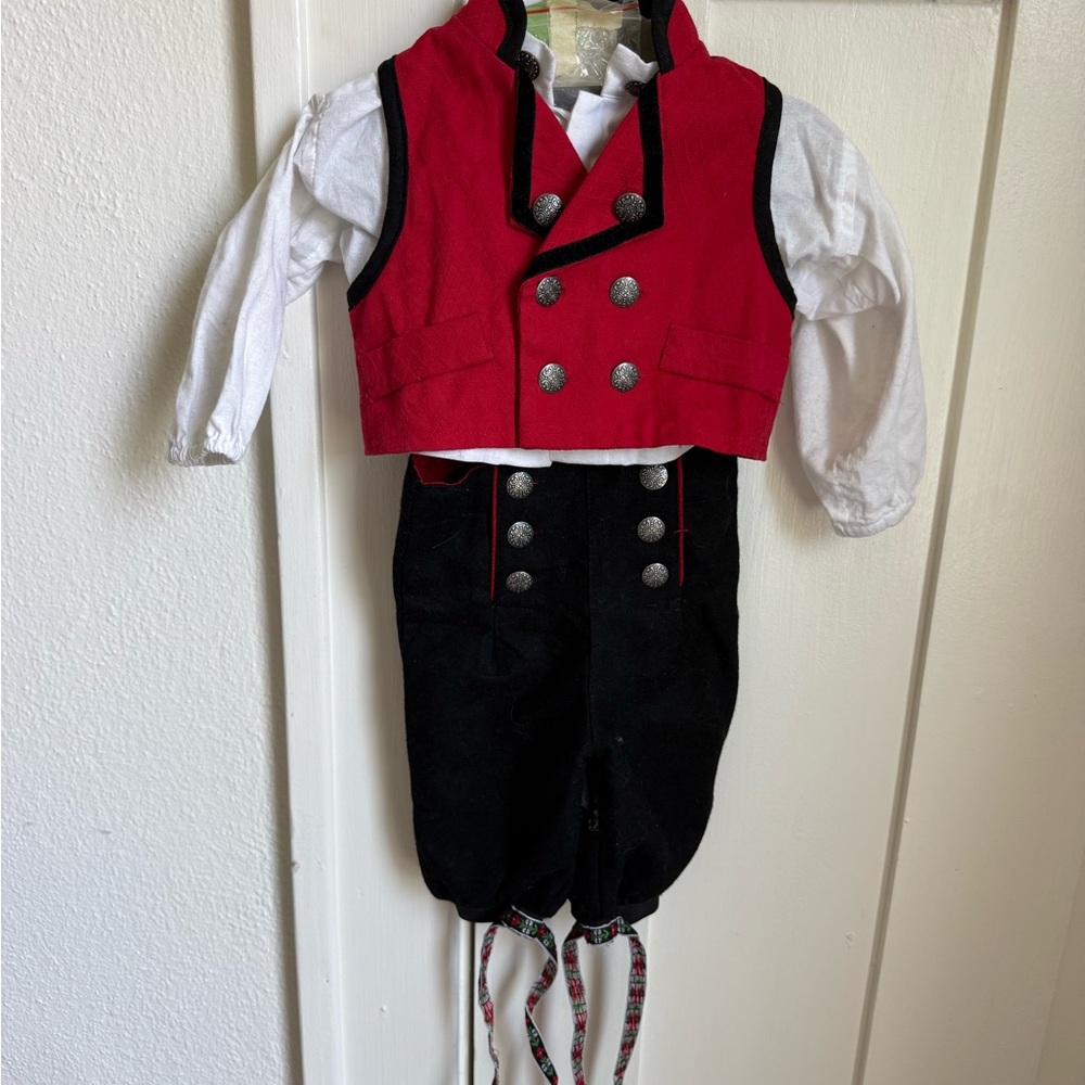 Baby Boy's Småtroll Norwegian bunad/festdrakt costume (~2-6 months)